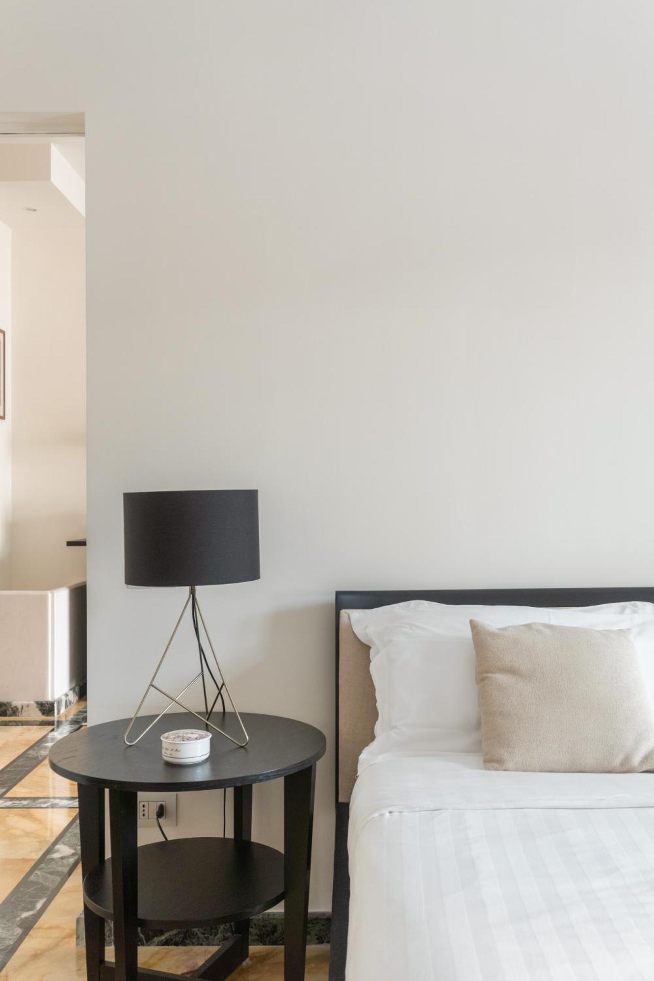 Starhost - GOLDEN SUITE Salerno Exterior foto